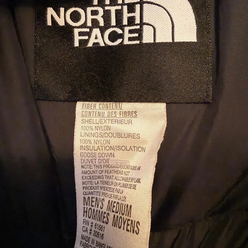 The North Face Men's Black and Green Puffer Vest - Picture 5 of 5